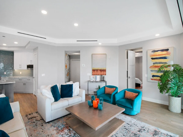 Gulf Views Siesta Key Vacation Condo Four Bedrooms - Ideal Beach Getaway